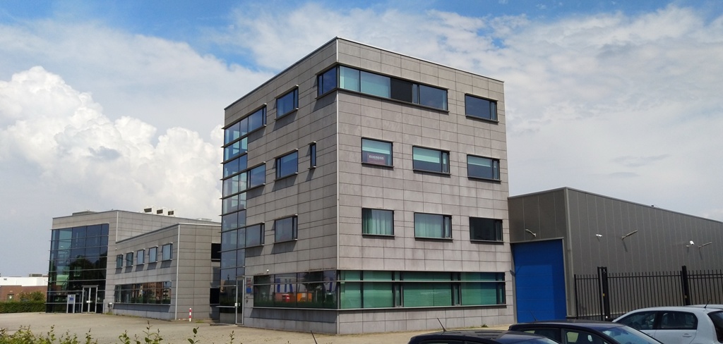 Bedrijfspand Huisman, Elst